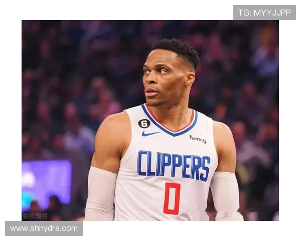 威少与林书豪的对决:从巅峰到低谷的篮球人生对比分析